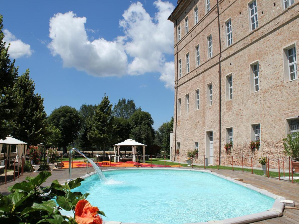 Montaldo Castle & Resort Montaldo Torinese Exterior photo