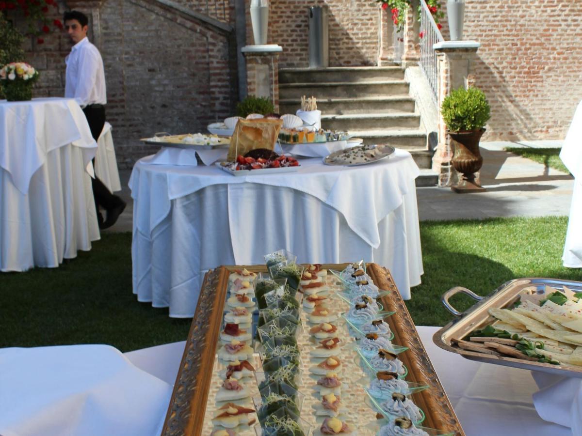 Montaldo Castle & Resort Montaldo Torinese Exterior photo