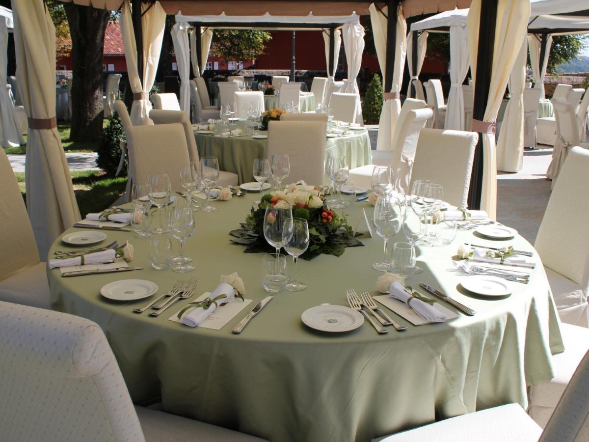 Montaldo Castle & Resort Montaldo Torinese Exterior photo