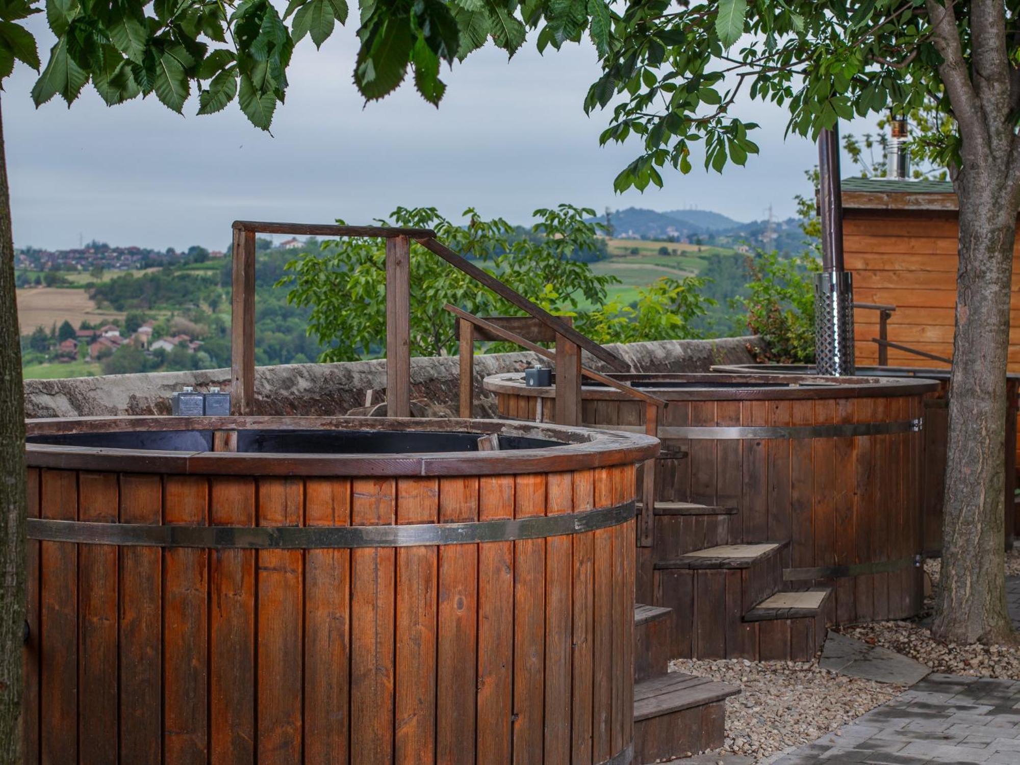 Montaldo Castle & Resort Montaldo Torinese Exterior photo
